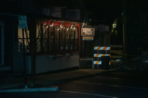 Dos Mas restaurant on a quiet night, Oak Bluffs