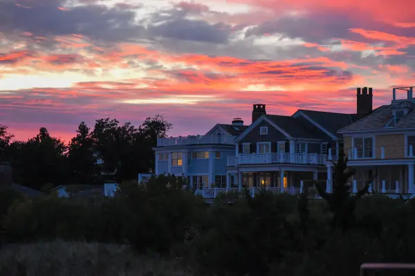 A pink sky over the captains' houses