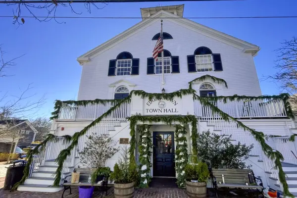 Edgartown Town Hall decorated with holiday garland