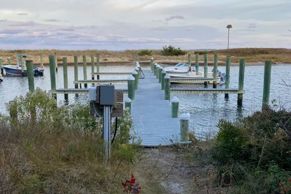 Small boat docks in the quiet Harthaven inlet