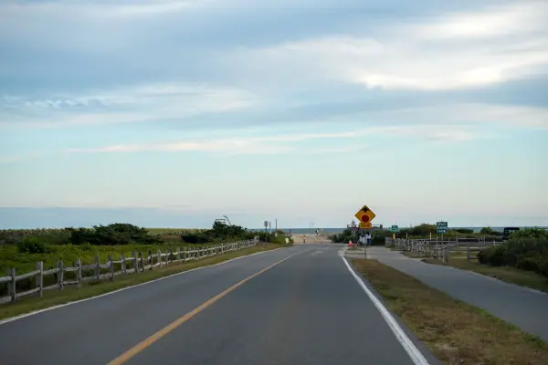 Right fork road ending at the South Beach entrance