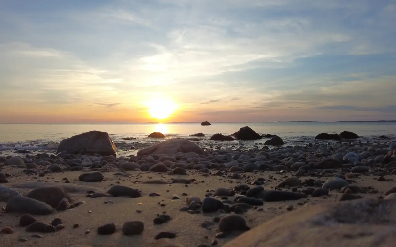 Golden hour light along the coast at Menemsha Hills