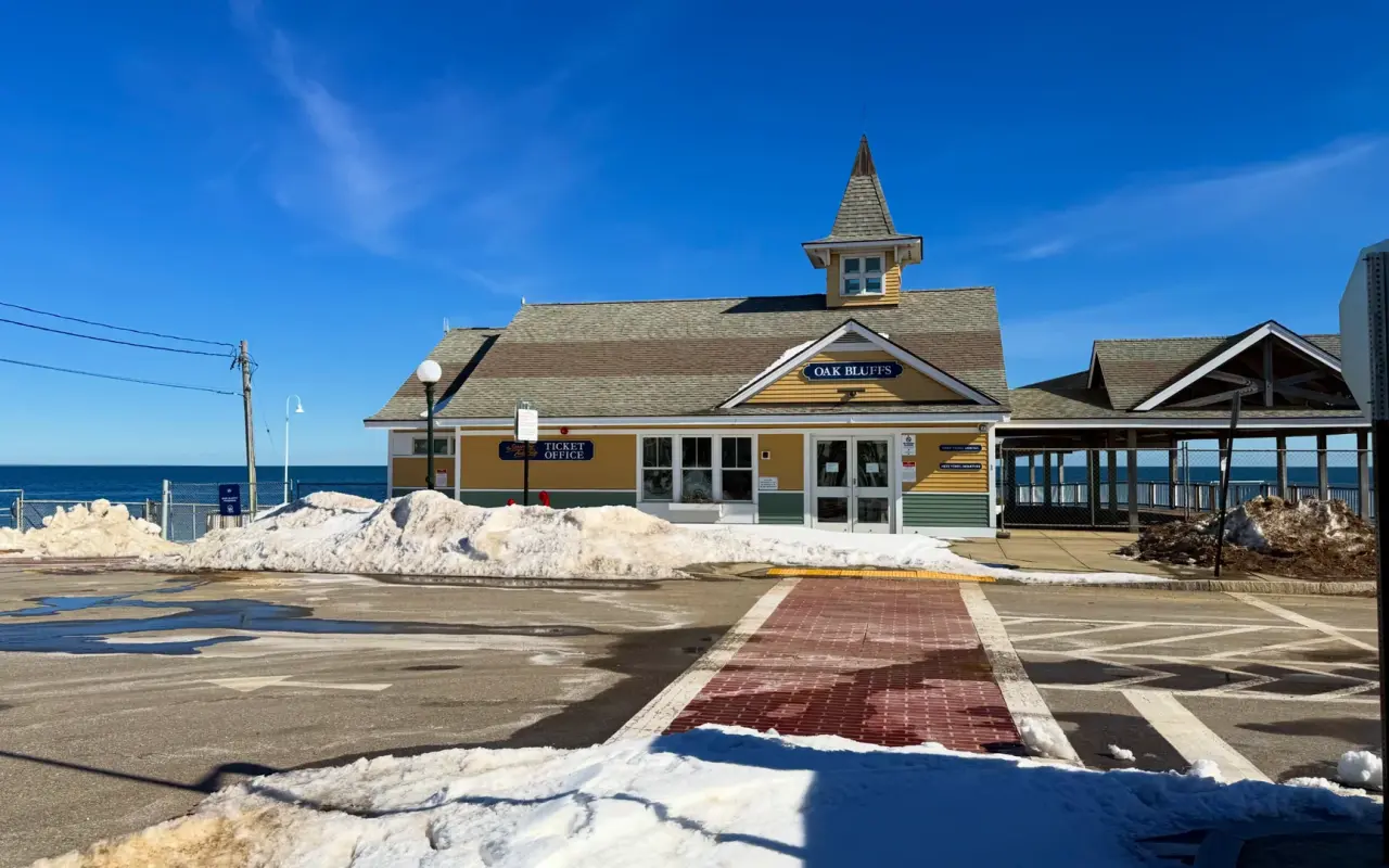 Steamship Authority terminal building in Oak Bluffs with snow on the ground