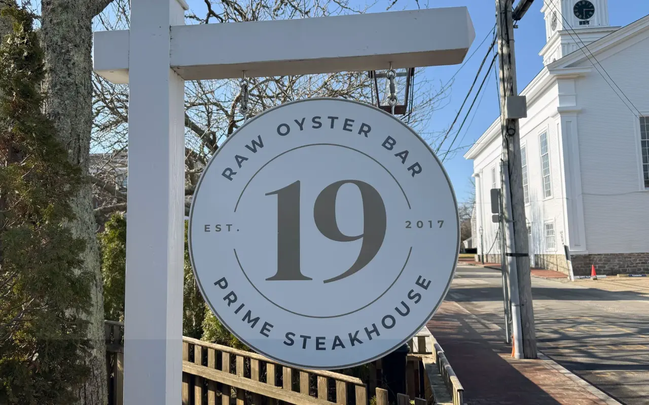 19 Raw Prime steakhouse restaurant in Edgartown