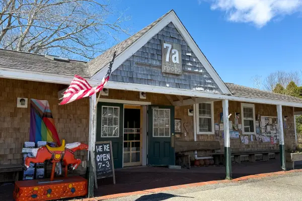 7A Food in West Tisbury, open 7 AM to 3 PM