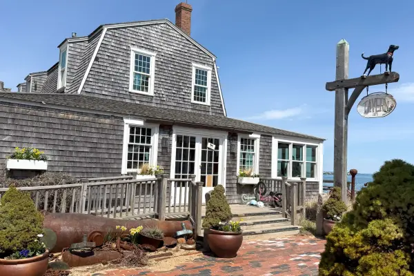 What's Open Year-Round on Martha's Vineyard (2026-2027)