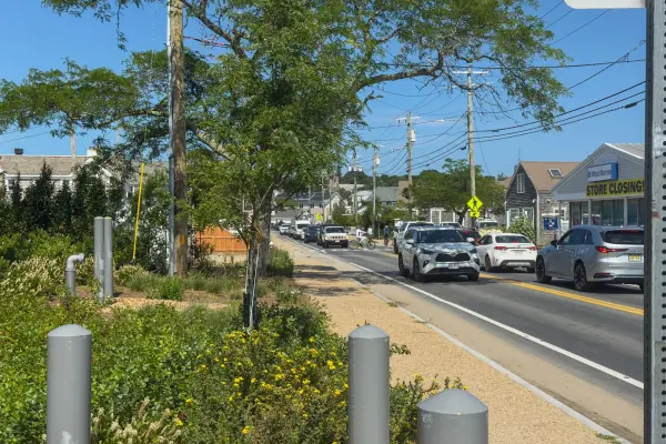 Summer traffic inching along Beach Road in Vineyard Haven