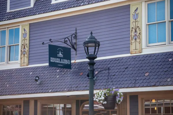 Highlands General, the new year-round market in the old Linda Jean's space