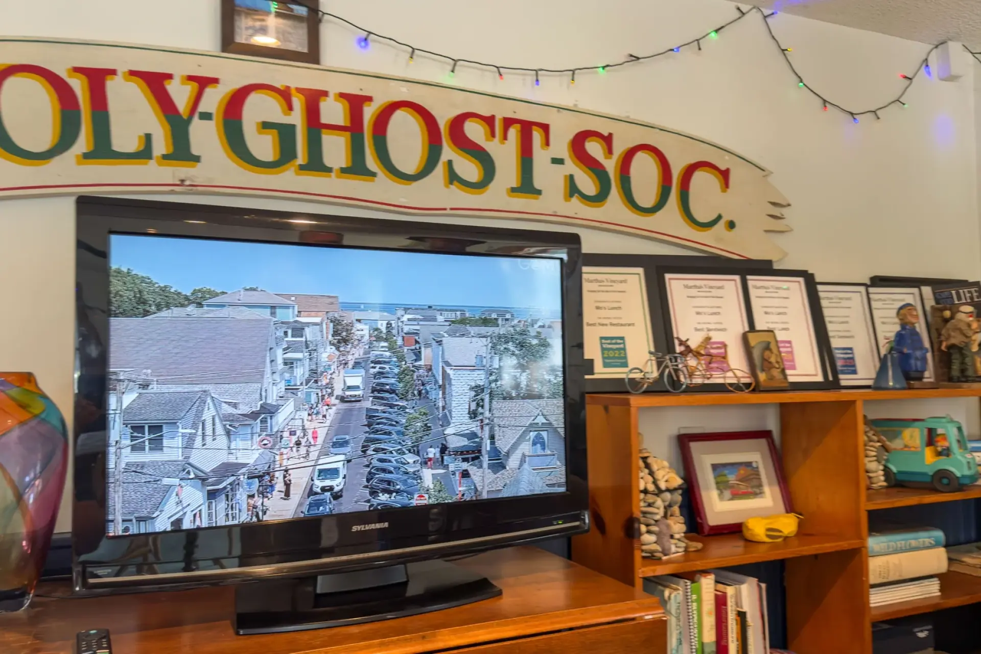 The Feast of the Holy Ghost in Oak Bluffs: The Island's Portuguese Feast, Explained (2026)