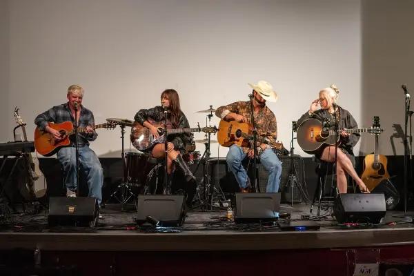 Saturday, September 19: four of the Rising Stars in the round, stools across the front of the stage