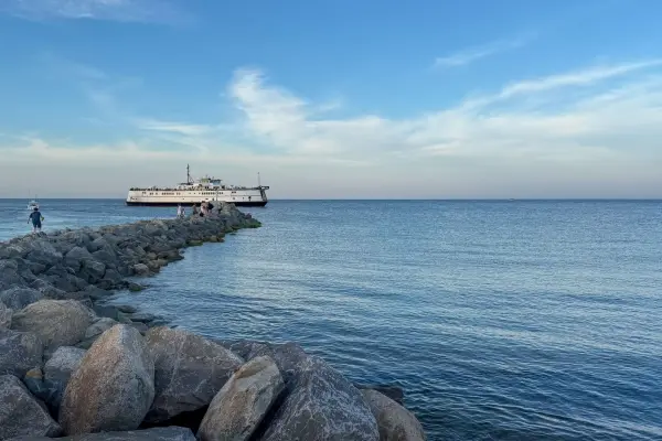 Ferry arriving past the Oak Bluffs jetty
