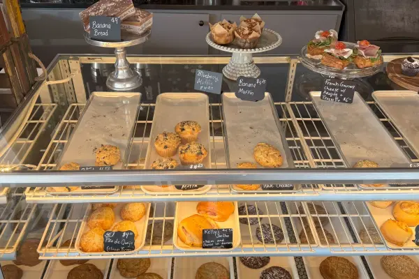Quitsa Kitchen pastry display case in Vineyard Haven