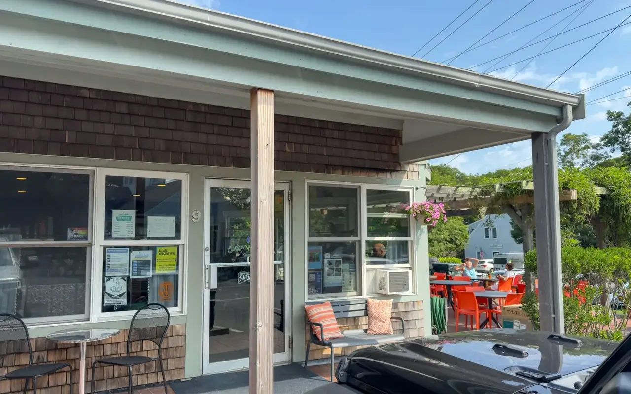 The shingled storefront of Quitsa Kitchen in Vineyard Haven