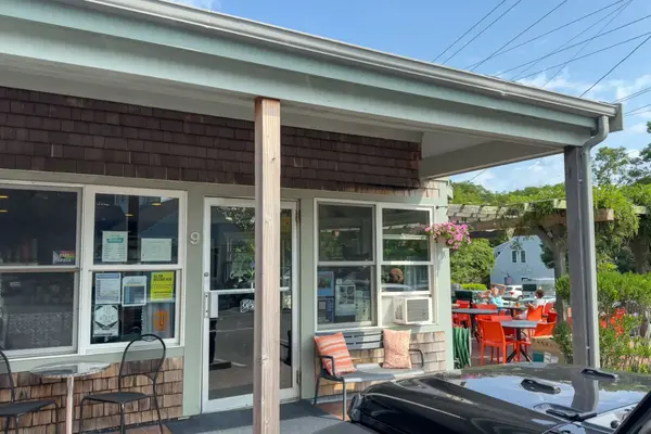 Quitsa Kitchen storefront on State Road in Vineyard Haven