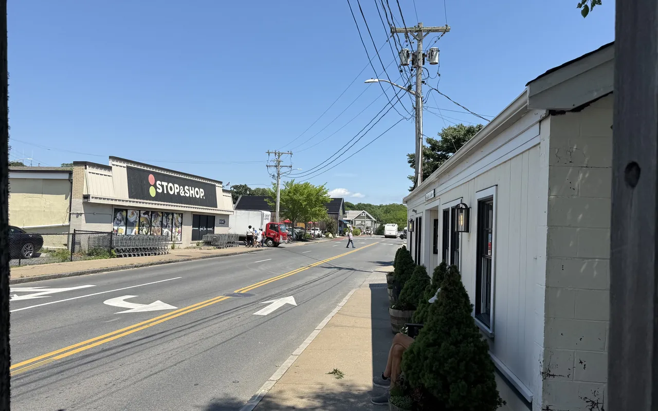 Stop and Shop storefront on Water Street in Vineyard Haven with shopping carts outside
