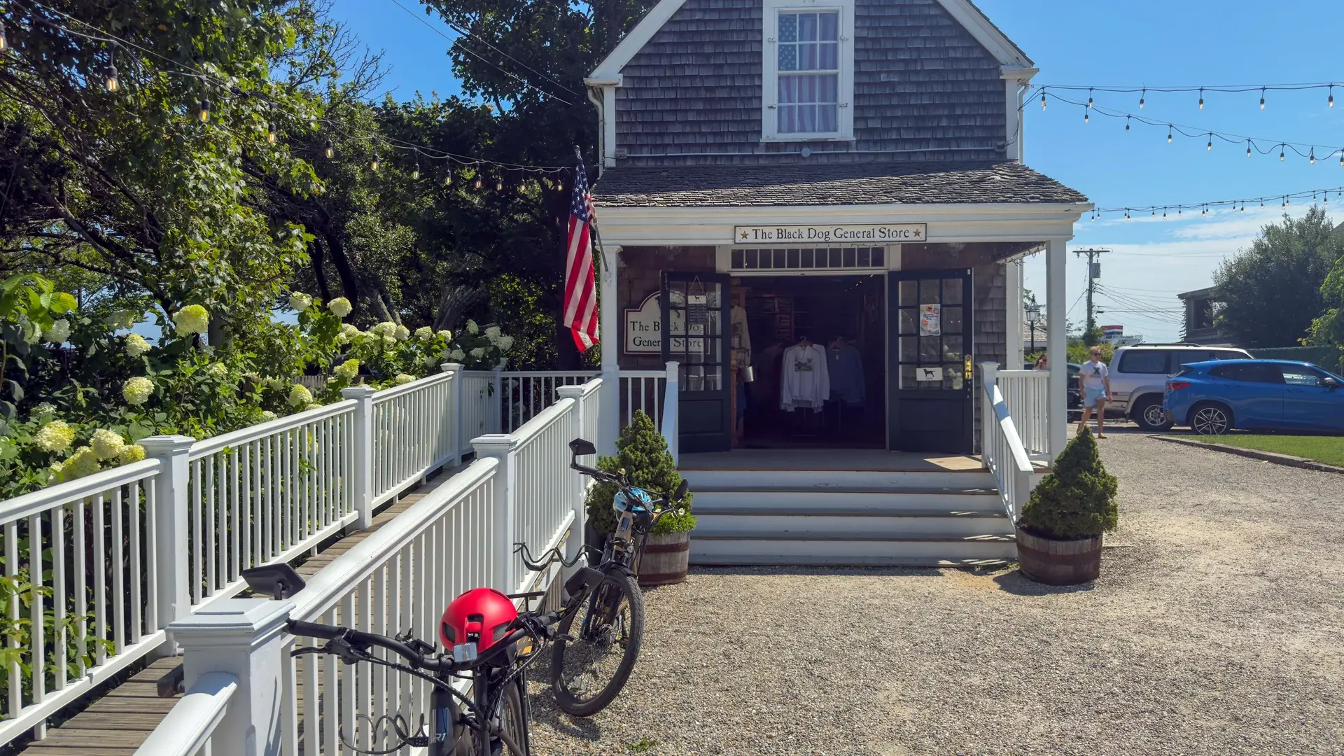 The Black Dog General Store a few steps from the harbor
