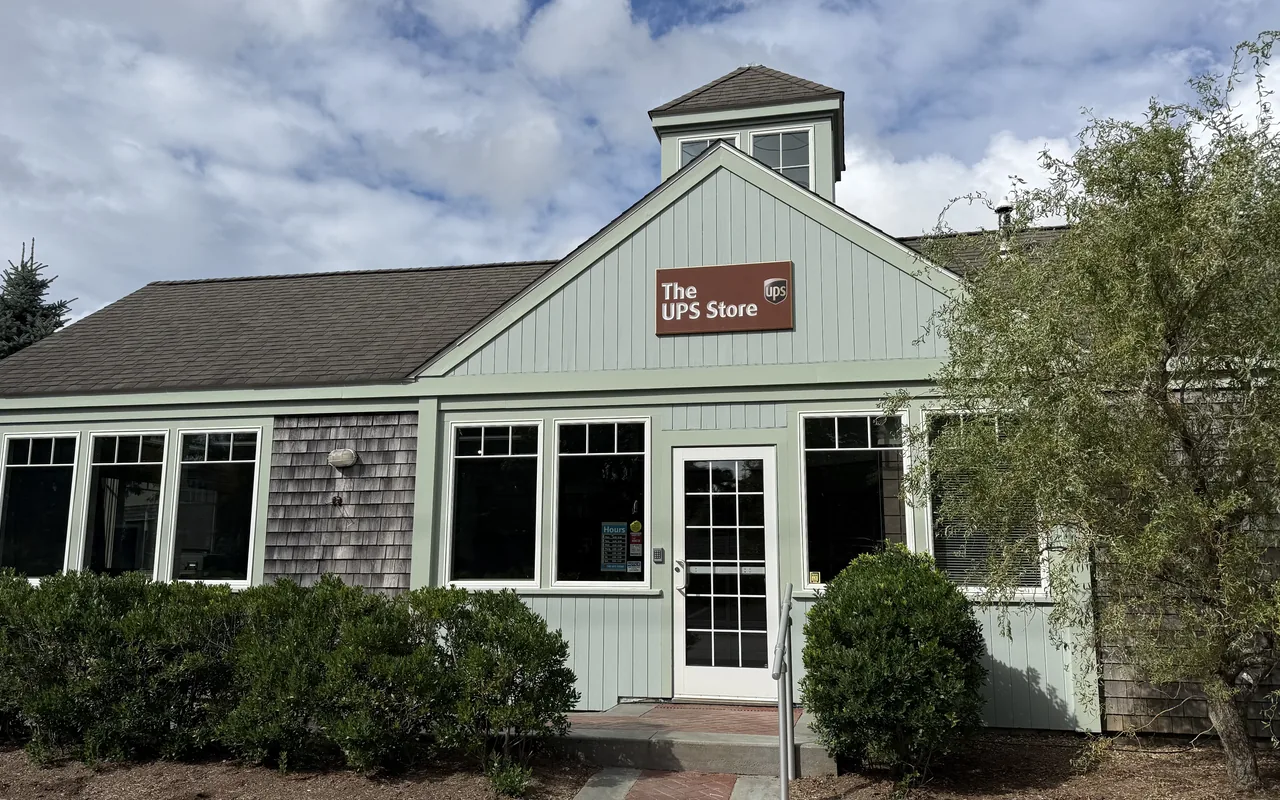 The UPS Store at 455 State Road in Vineyard Haven