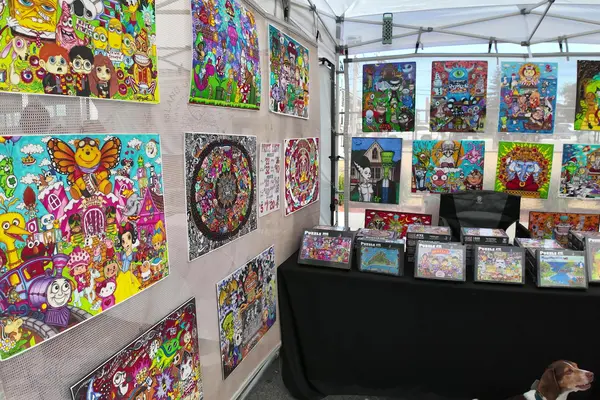 Pop-art prints on Tivoli Day