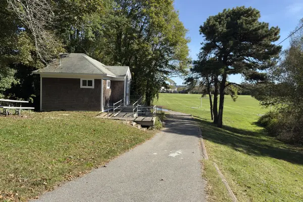 The path at Veterans Park, Vineyard Haven
