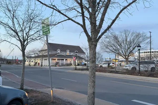 Martha's Vineyard Parking Guide: Every Lot, Fee & Free Spot (2026)