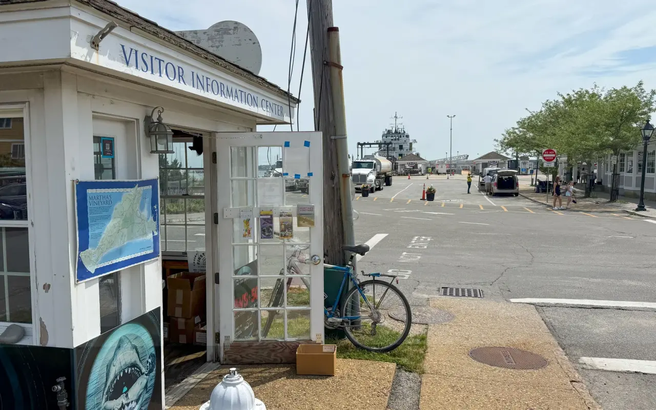 Visitor information center booth near the ferry terminal in Vineyard Haven