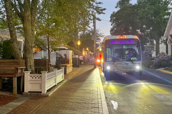 VTA bus decorated for 4th of July in Edgartown