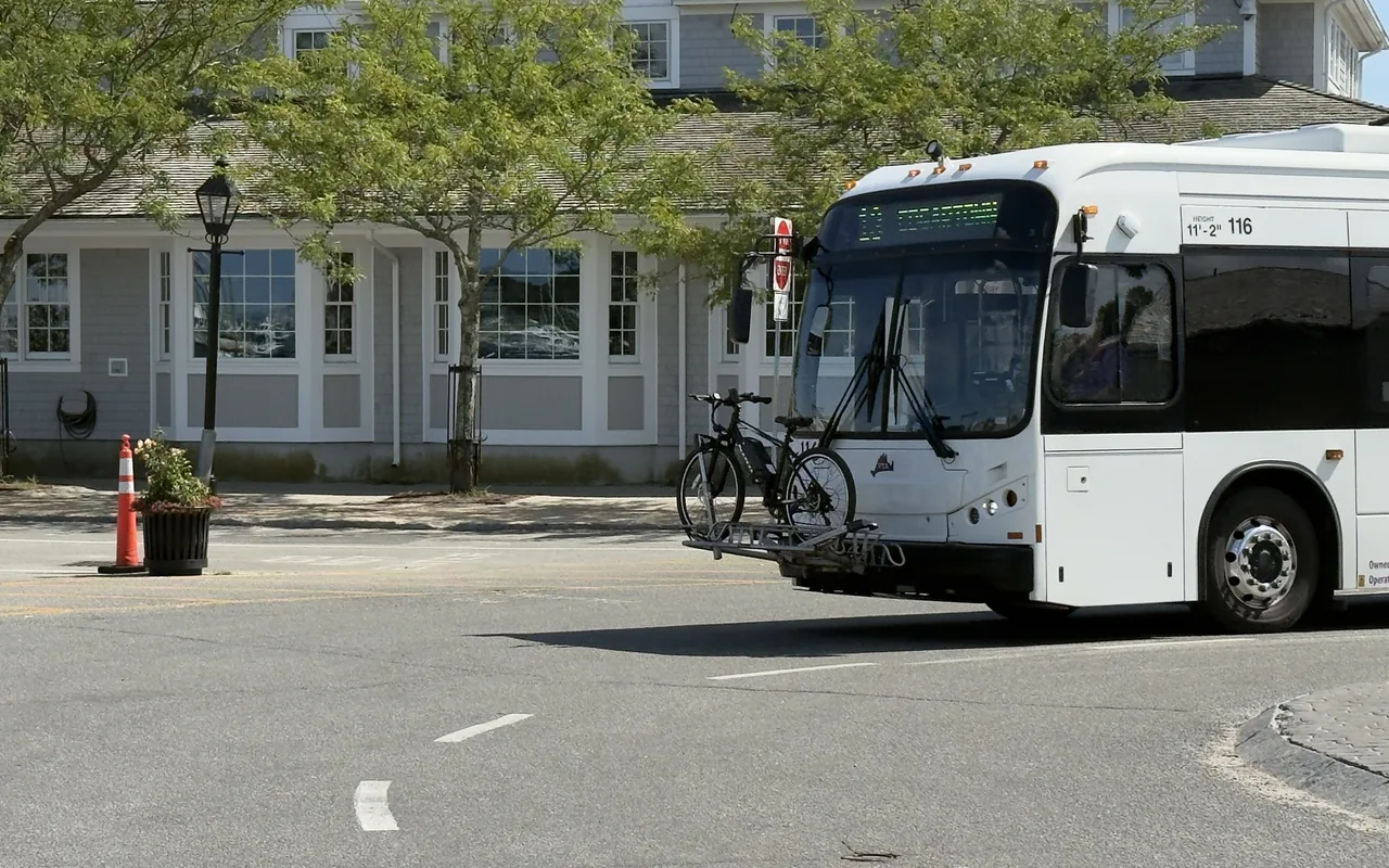 VTA bus with a bicycle on its front rack leaving the Steamship Authority terminal in Vineyard Haven