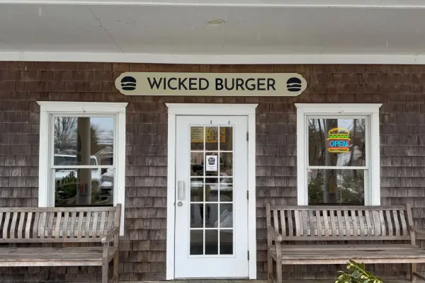 Wicked Burger restaurant in Edgartown