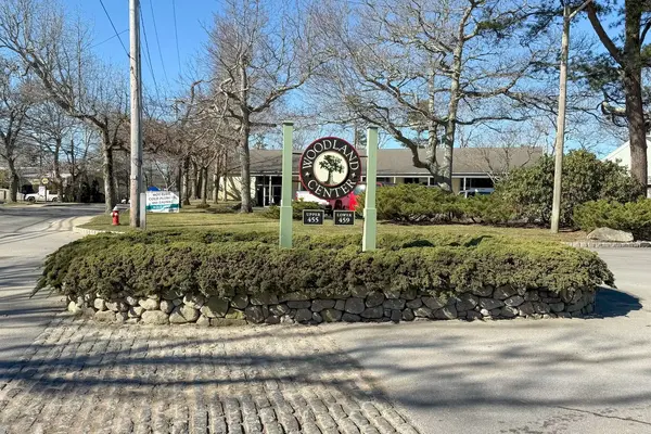 Woodland Center on State Road, Vineyard Haven